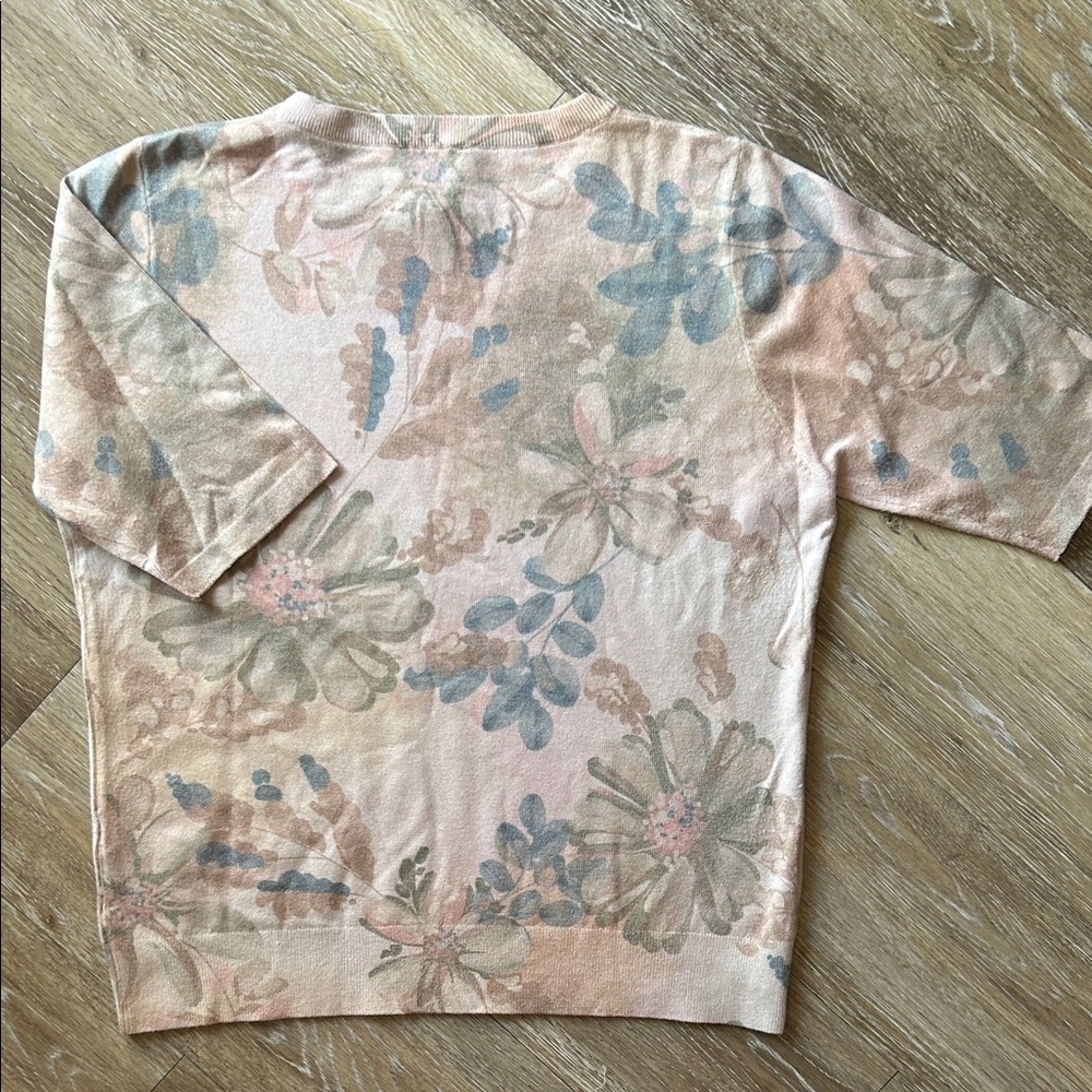 Sioni Pastel Floral Crewneck Sweater- SOFT AF! - Picture 4 of 10